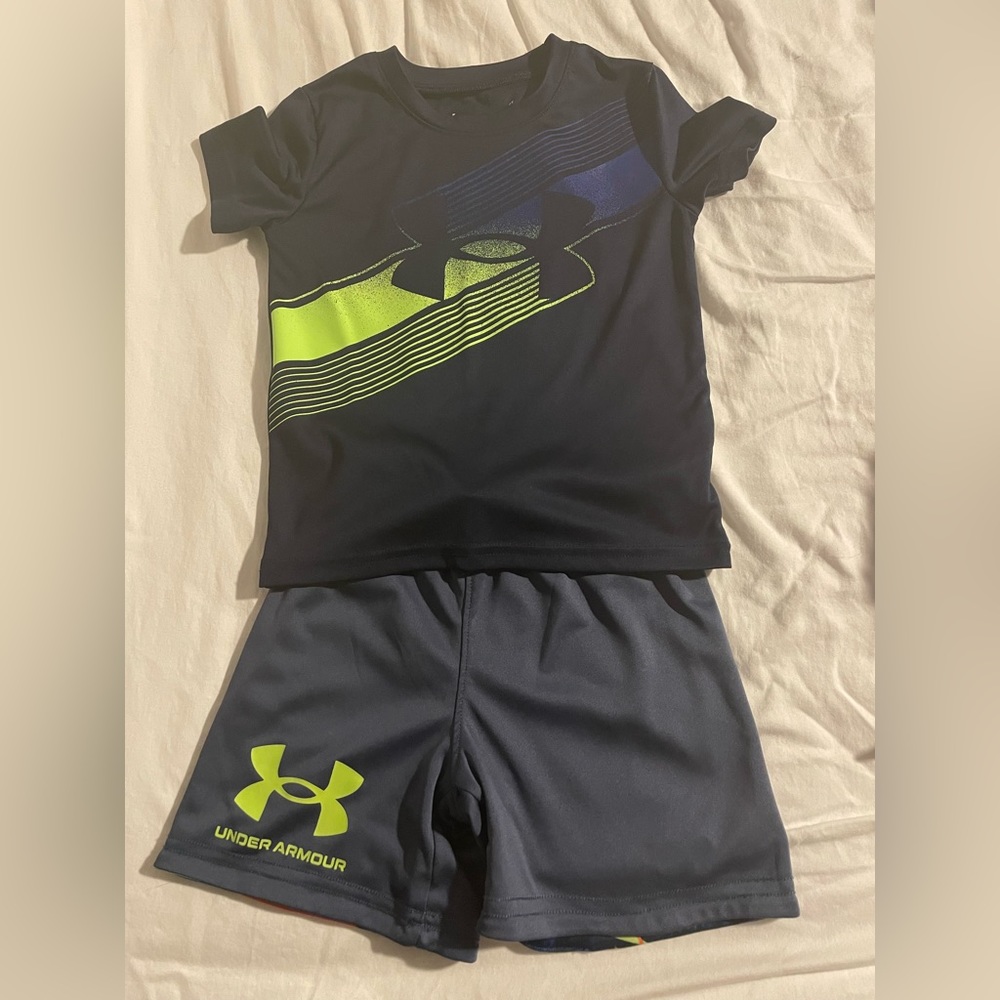 Under Armour Boys Outfit 3T